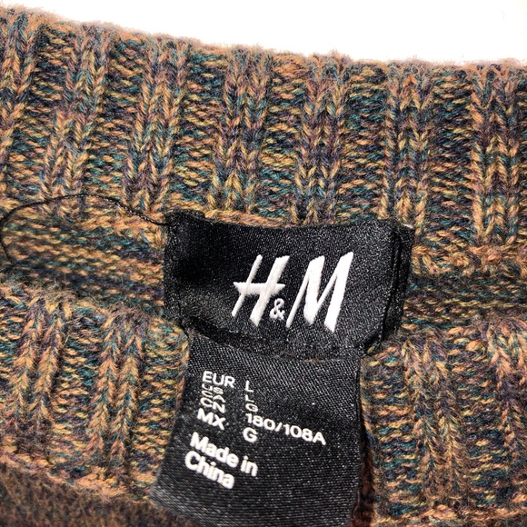 H&M Green twine Sweatshirt - Picture 2 of 2
